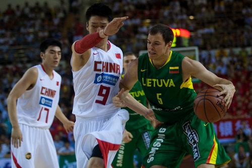 中国男篮vs立陶宛
